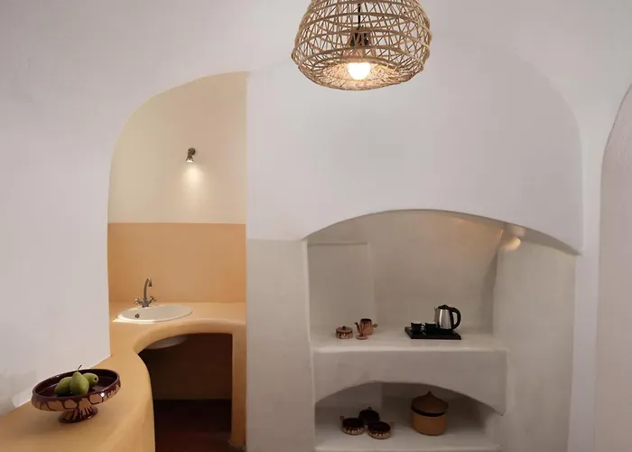 Madame Kalitsi Cozy * 费拉