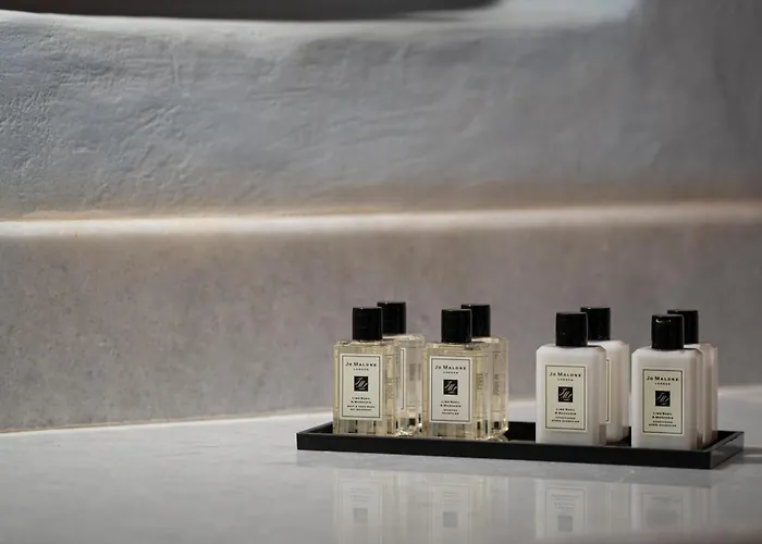 Madame Kalitsi Cozy * 费拉